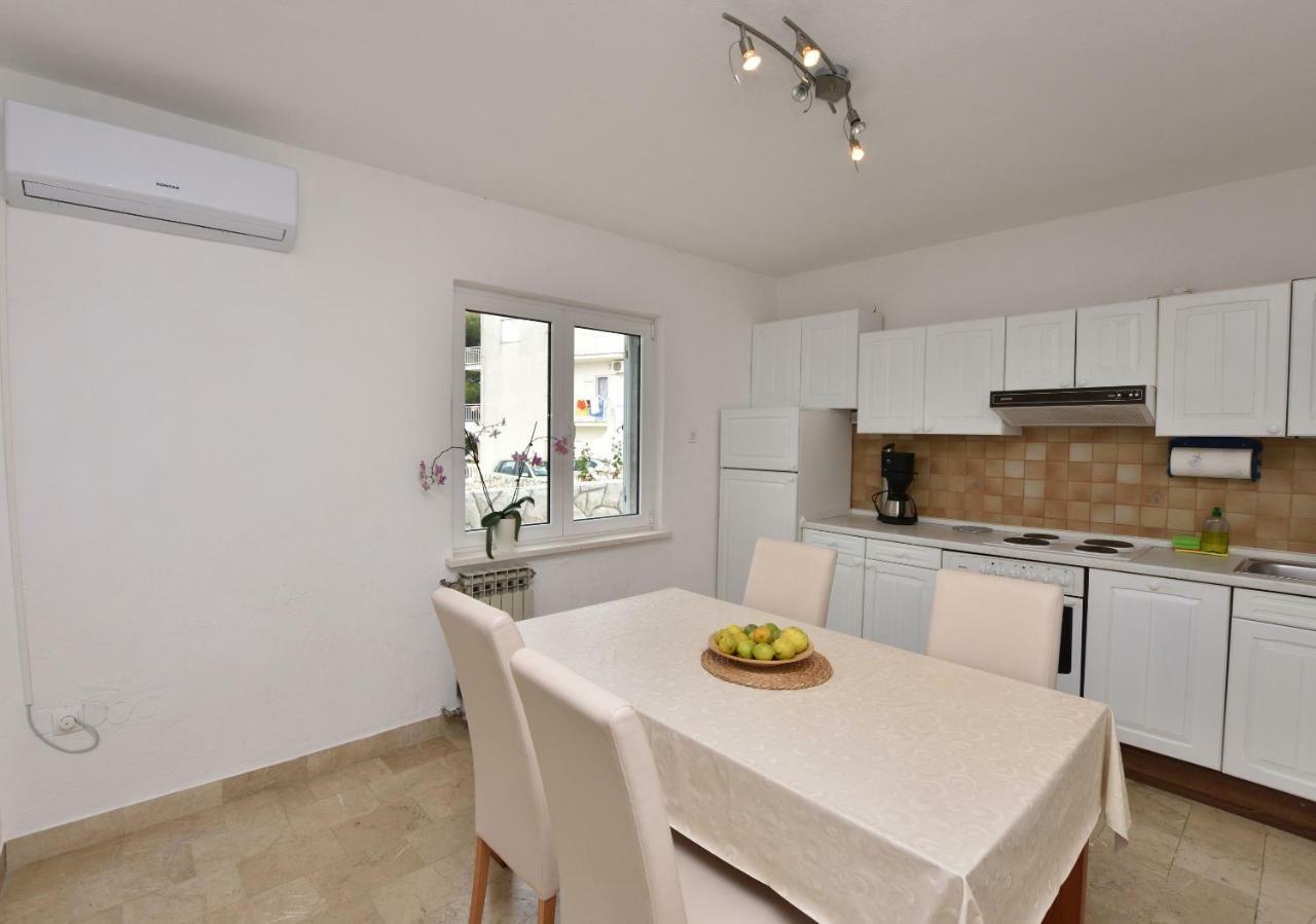 Apartments Jelka Primošten Extérieur photo